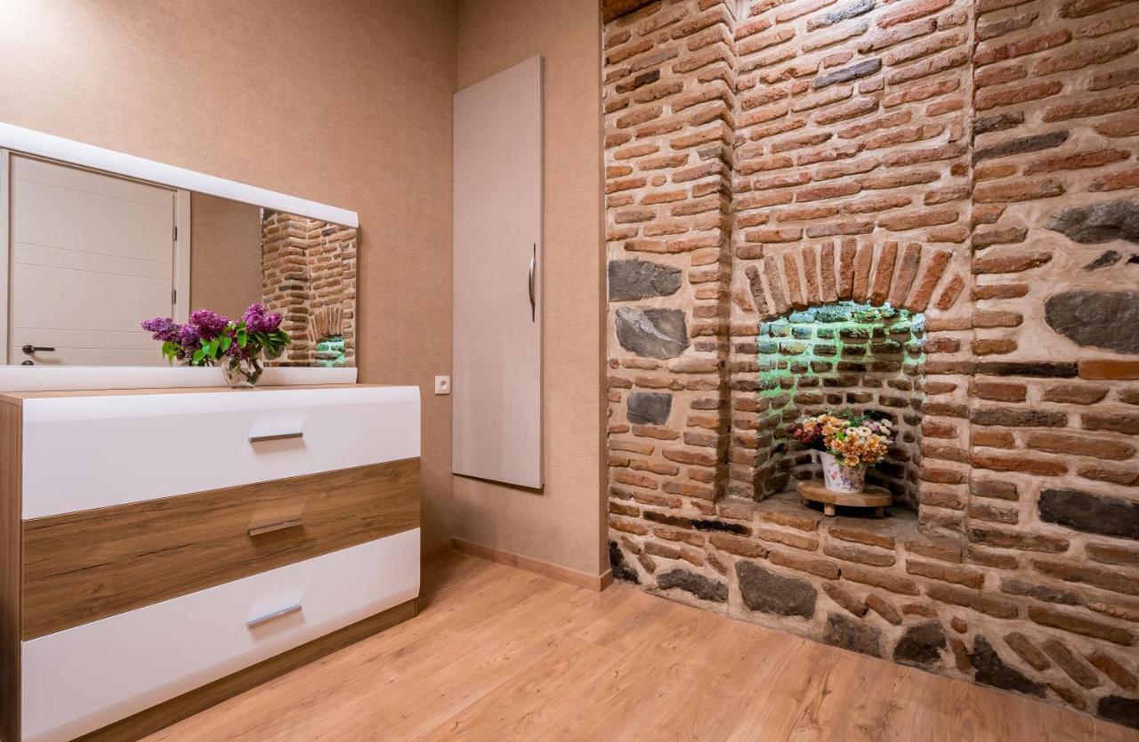 Sololaky Wall Tbilisi Buitenkant foto
